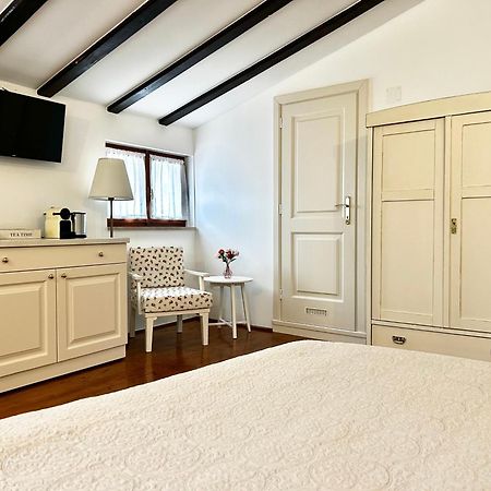 Guesthouse Casa Vittoria Ровинь Экстерьер фото