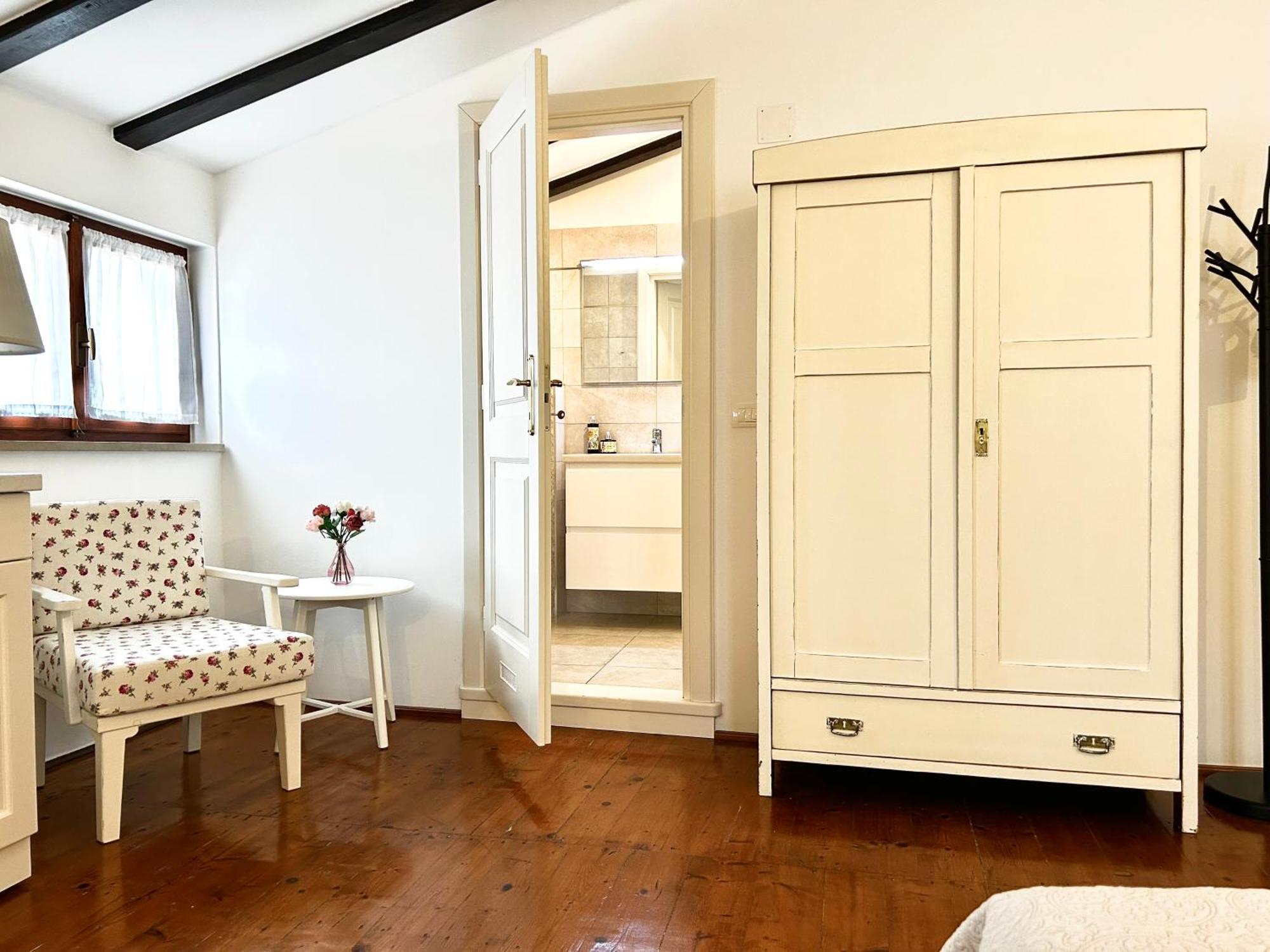 Guesthouse Casa Vittoria Ровинь Экстерьер фото