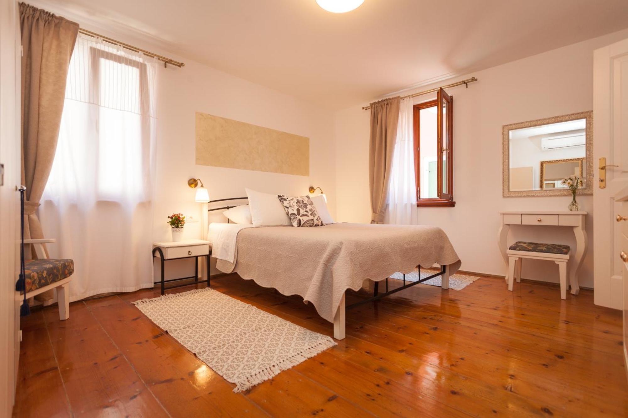 Guesthouse Casa Vittoria Ровинь Экстерьер фото