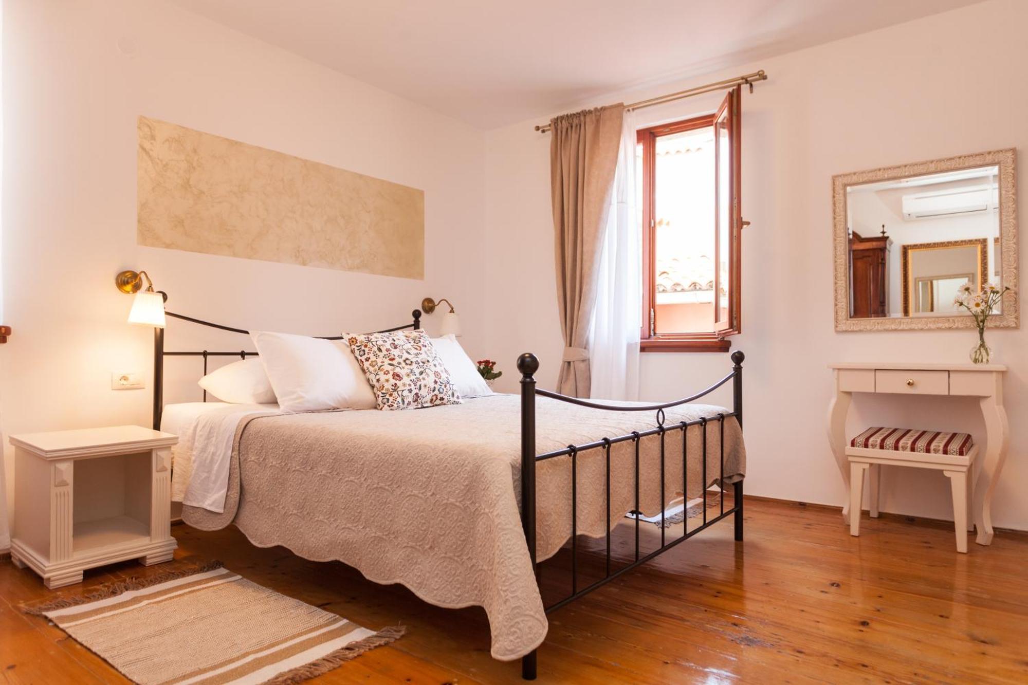 Guesthouse Casa Vittoria Ровинь Экстерьер фото