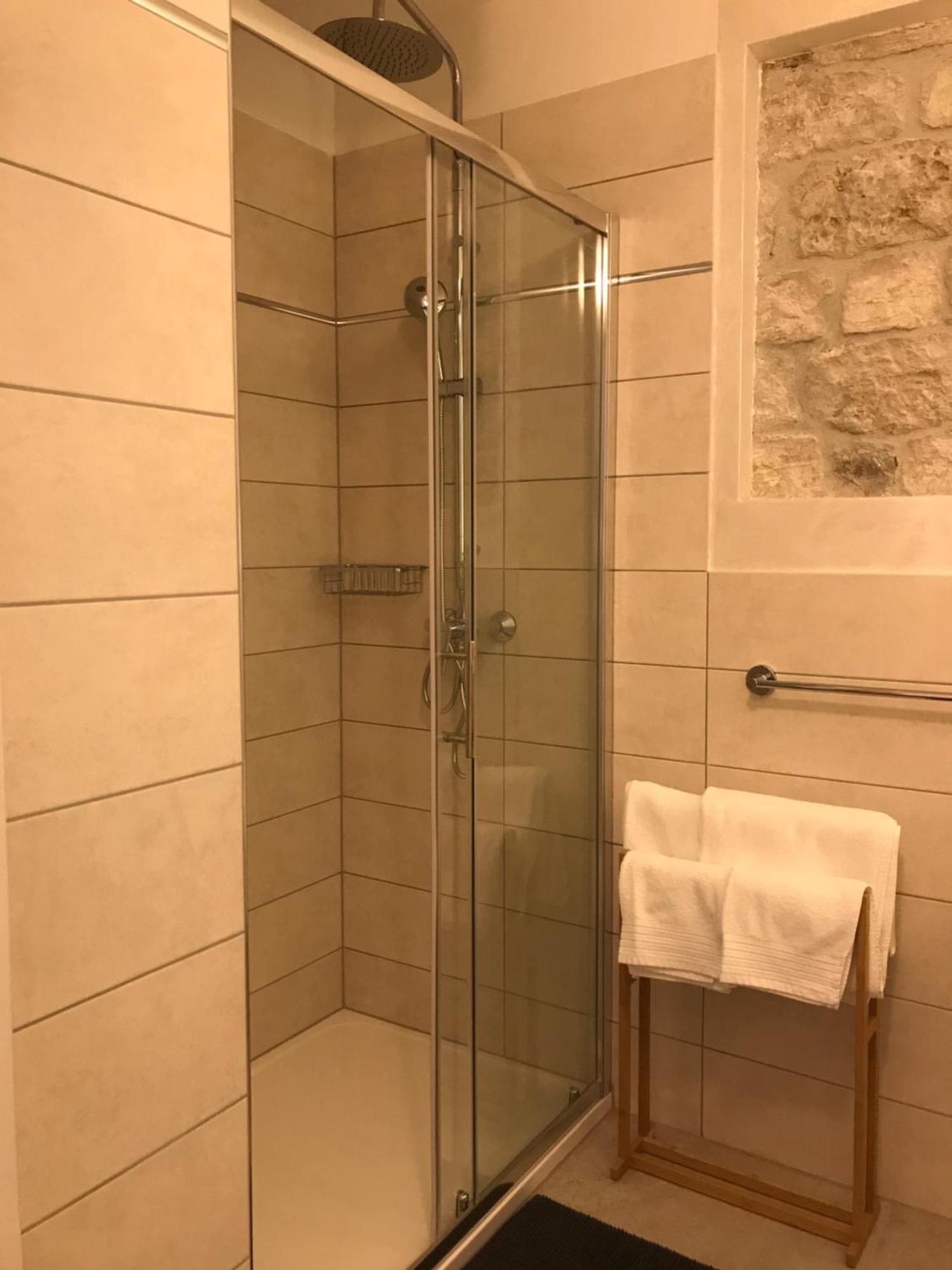 Guesthouse Casa Vittoria Ровинь Экстерьер фото